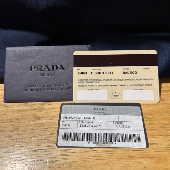 Authentic Women Prada Tessuto City (21) Blue Baltico Nylon Shopper Tote Handbag - Picture 13 of 15